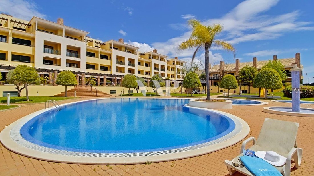 Villa in Vilamoura, Quarteira, Algarve 1 - 15145177
