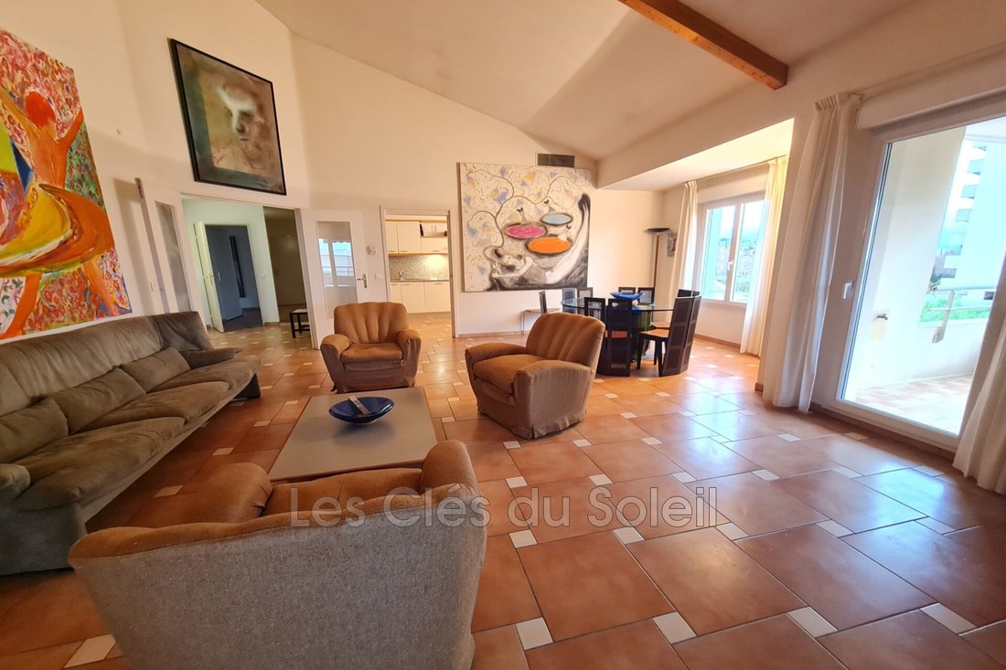 Apartment in Hyeres, Provence-Alpes-Côte d'Azur, France 4 - 15145535