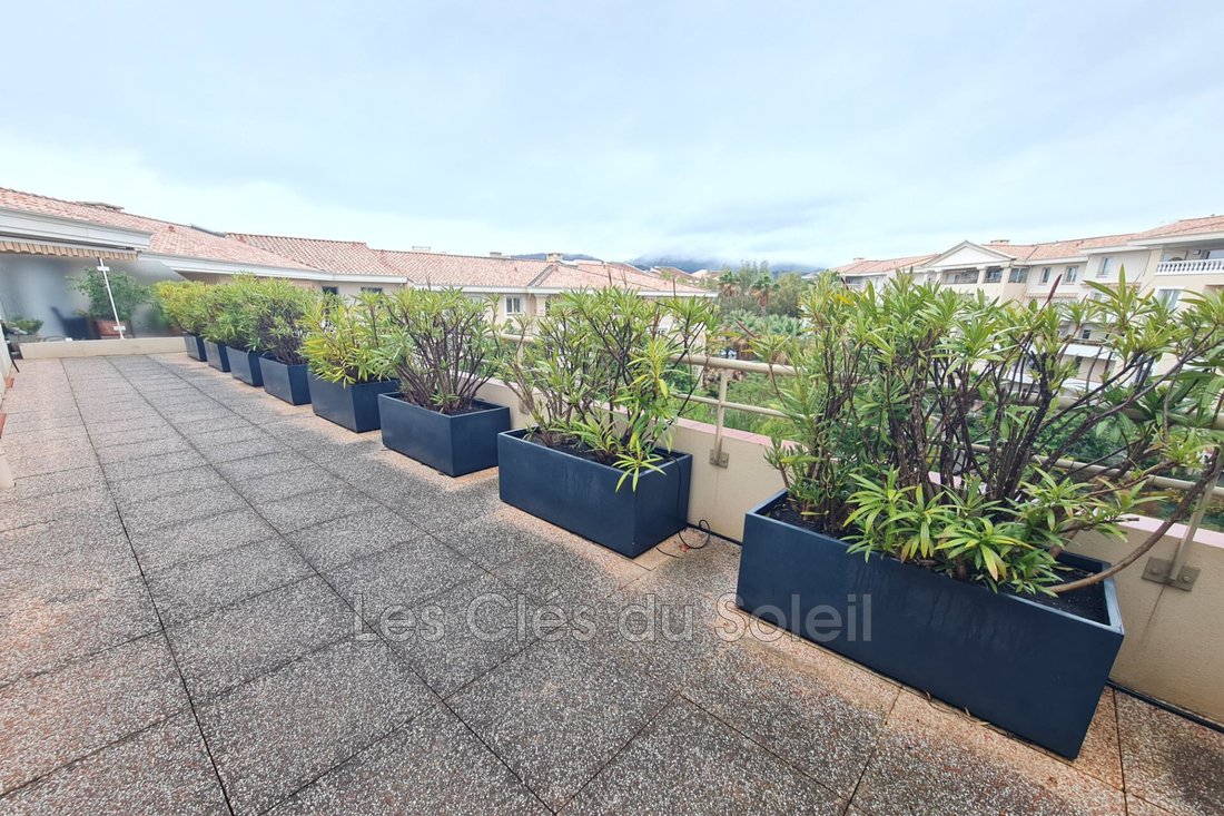Apartment in Hyeres, Provence-Alpes-Côte d'Azur, France 2 - 15145535