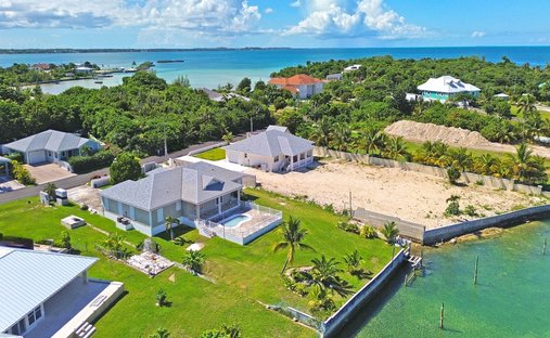 House in Marsh Harbour, Central Abaco, The Bahamas 1