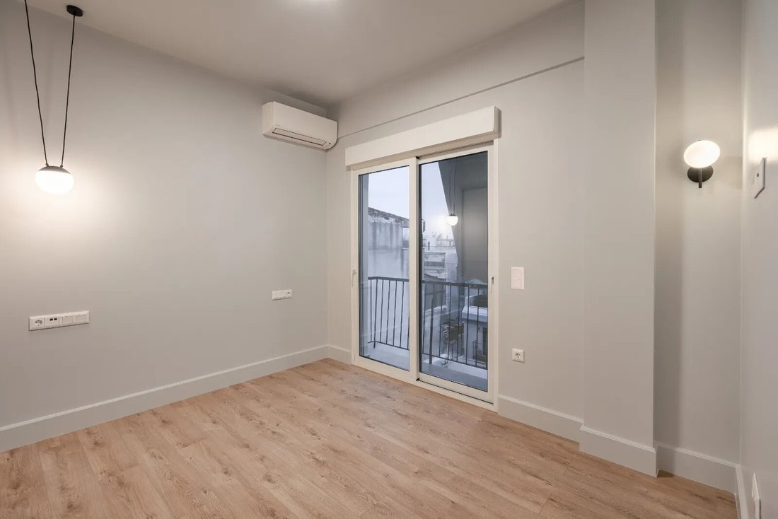 Apartment in Sunoikia Kolonakiou, 1st District of Athens, Athens 4 - 15147434