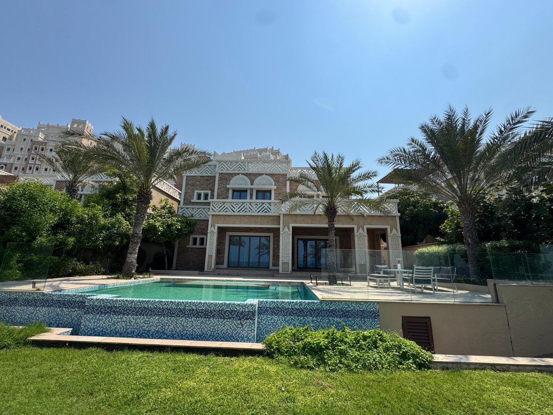 Villa in Palm Jumeirah, Dubai, United Arab Emirates 1 - 15146451