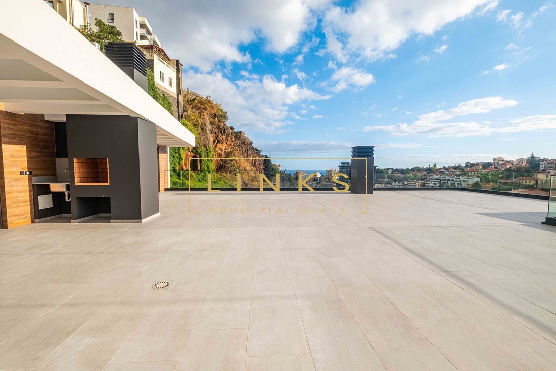 Penthouse in Se, Madeira, Portugal 1 - 13705156