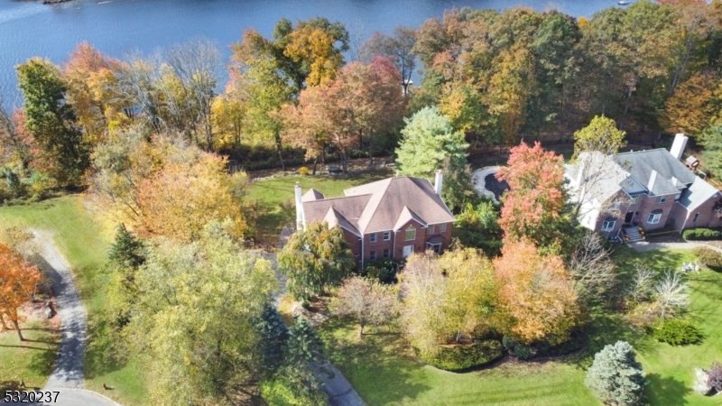 House in Sparta, New Jersey, United States 2 - 14861373