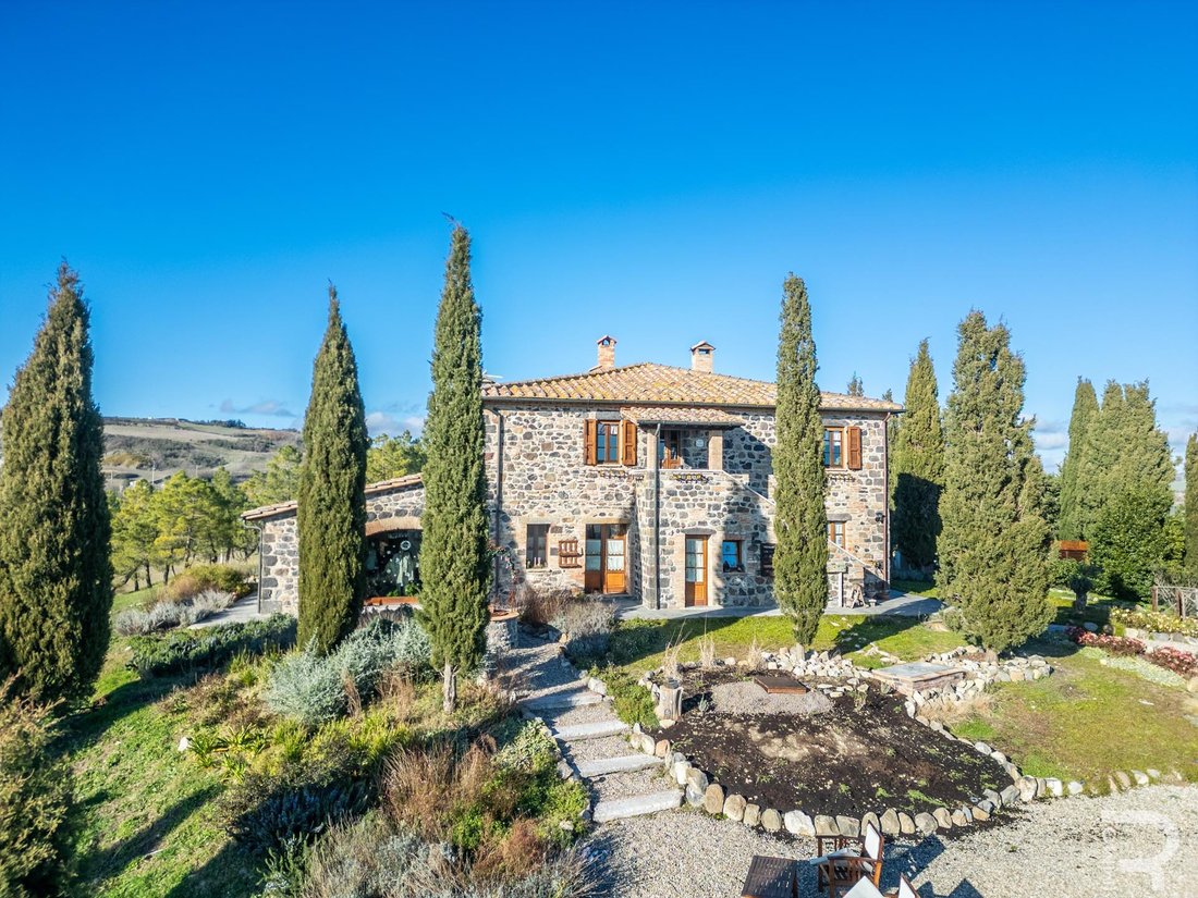 Farm Ranch in Radicofani, Tuscany, Italy 4 - 15151479