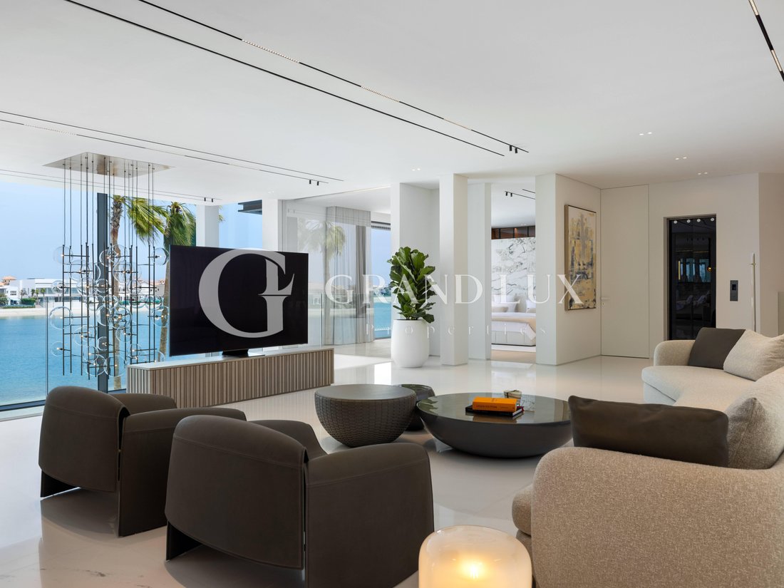 Brand New Luxury Villa On Palm Jumeirah In Dubai, Dubai, United Arab ...