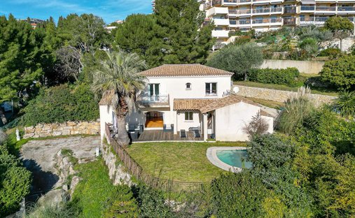 Villa in Nice, Provence-Alpes-Côte d'Azur, France 1