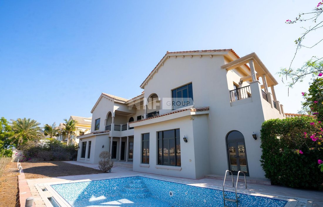 Villa in Palm Jumeirah, Dubai, United Arab Emirates 1 - 15151490