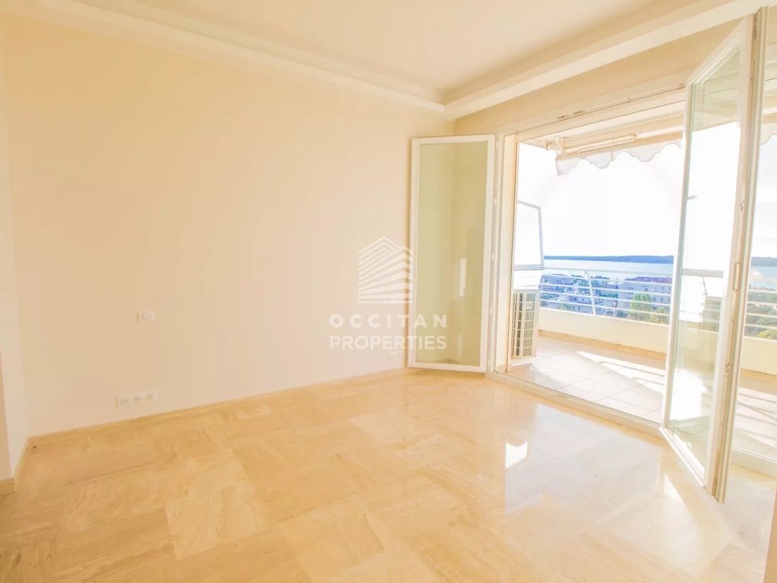 Apartment in La Source, Cannes, France 5 - 15149403