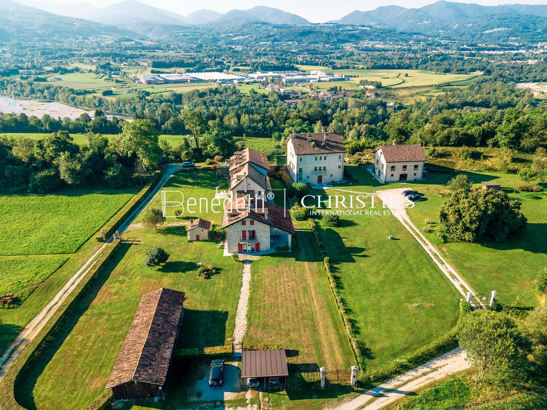 Estate in Center, Belluno, Veneto 1 - 14694104