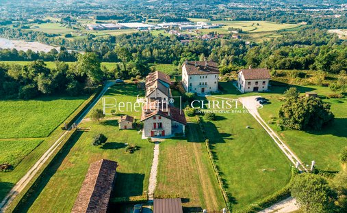 Domaine à Centre, Belluno, Vénétie 1