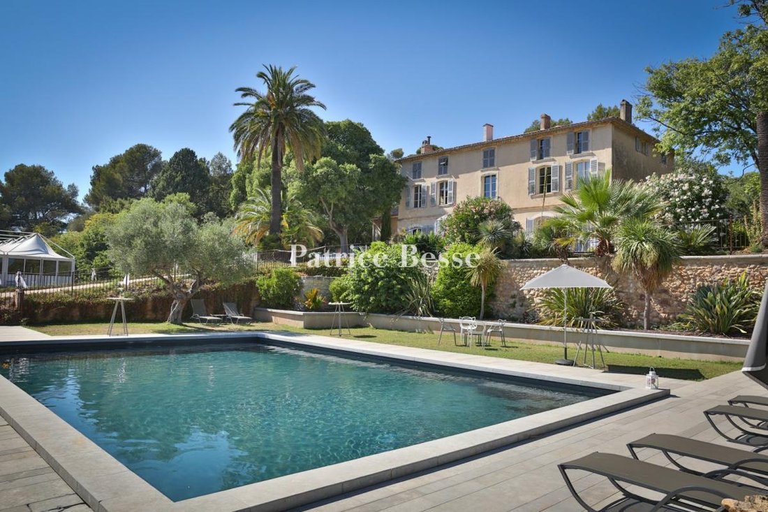 Villa in Toulon, Provence-Alpes-Côte d'Azur, France 2 - 15151015