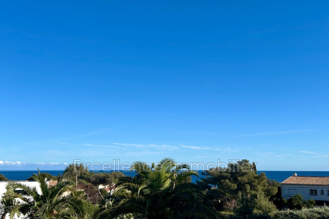 Villa in Les Issambres, Roquebrune-sur-Argens, France 2 - 15030286