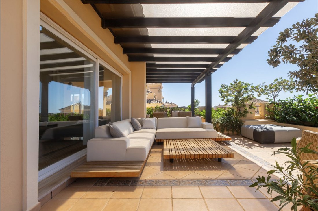 Penthouse in Elviria-Cabopino, Marbella, Spain 3 - 15151440