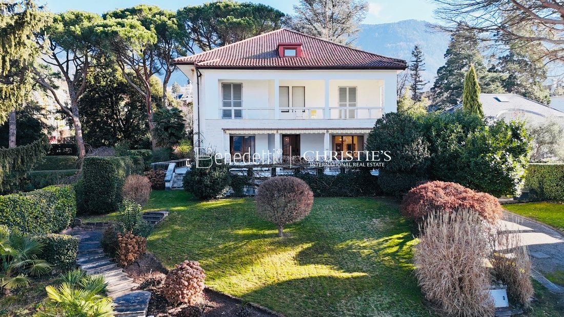 Villa en Merano, Trentino-Alto Adigio, Italia 1 - 15152156