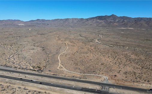 Farm Ranch in Golden Valley, Arizona, United States 1