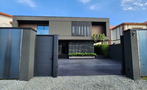 Villa in Tbilisi, Tbilisi, Georgia 1