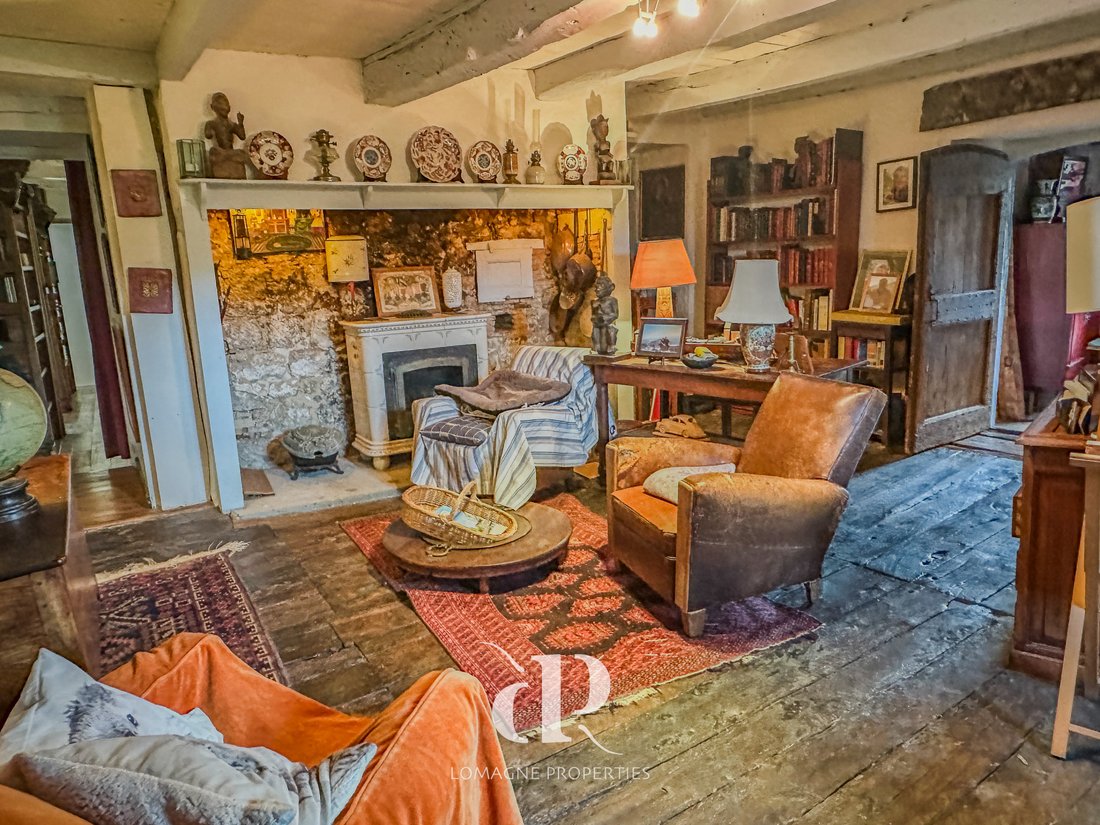 Whispers of the 17th Century: A Quercy Castle’s Timeless Embrace
