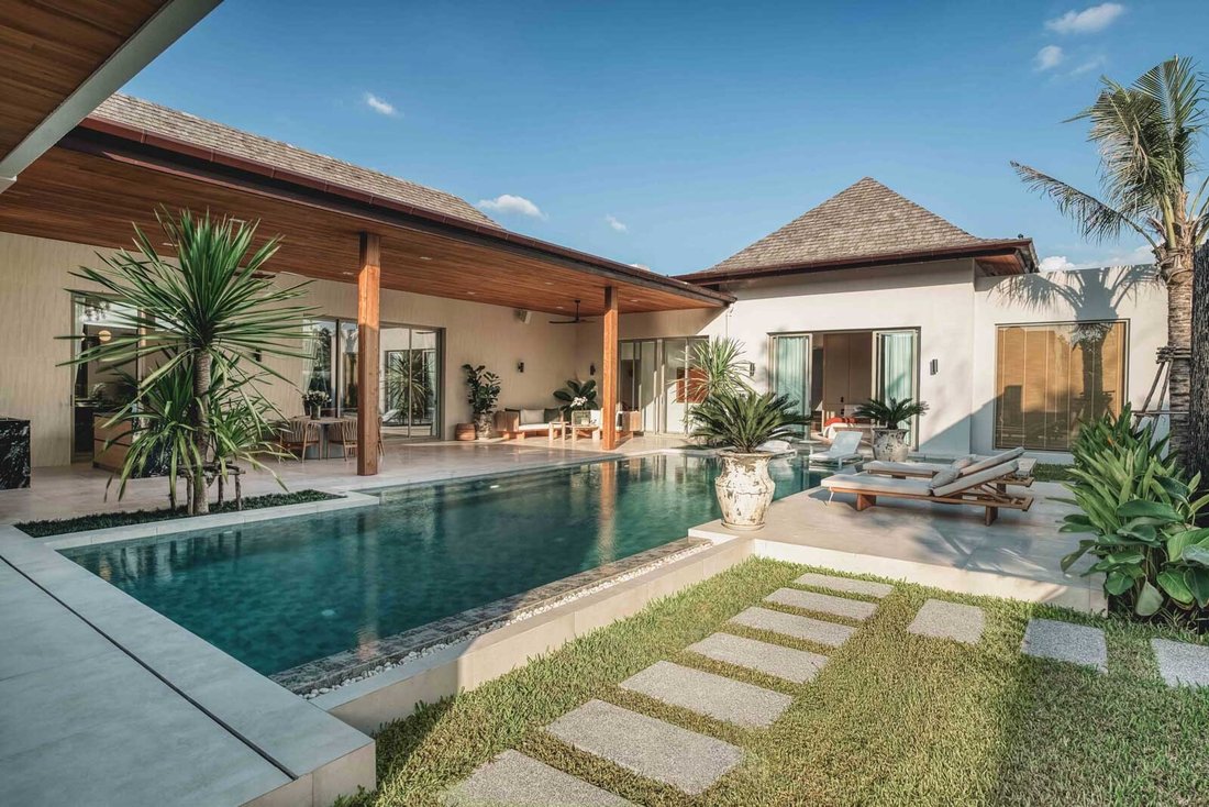 Villa in Choeng Thale, Phuket, Thailand 1 - 15119792