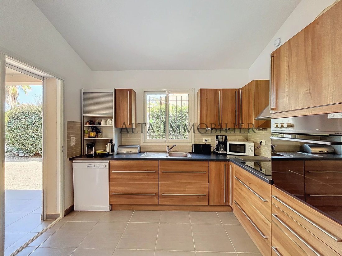 Villa in Porto-Vecchio, Corsica, France 4 - 15155140