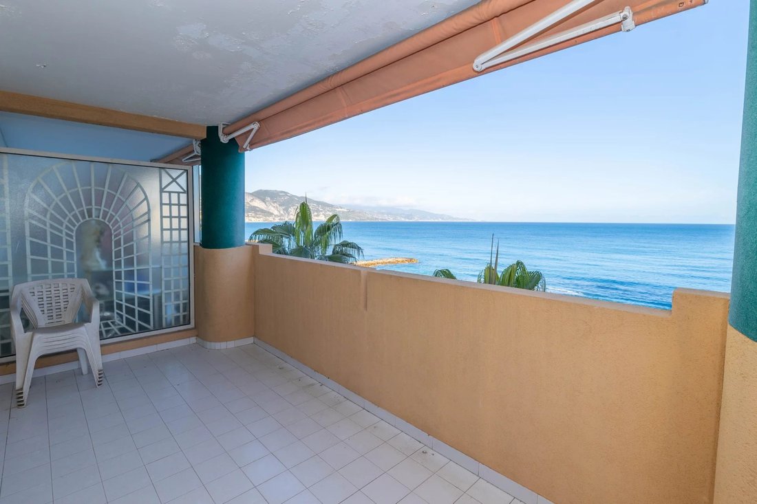 Apartment in Roquebrune-Cap-Martin, Provence-Alpes-Côte d'Azur, France 1 - 15157891