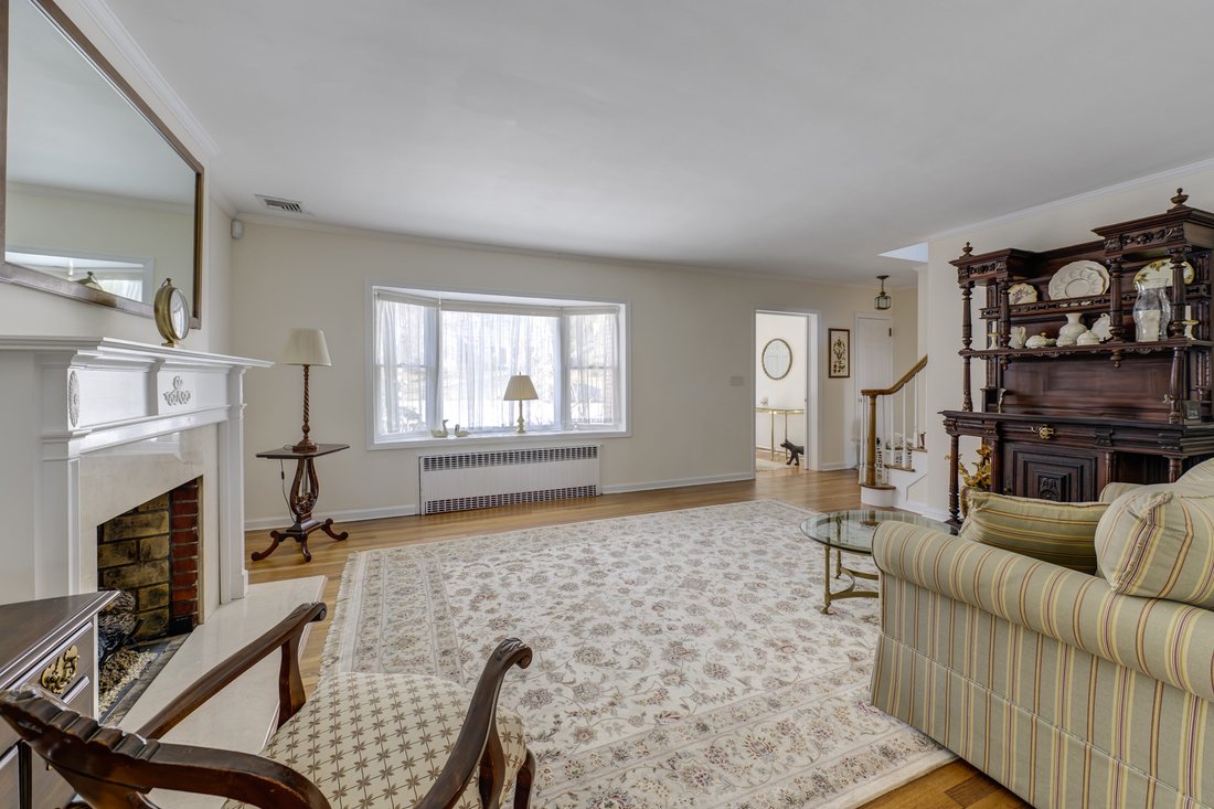 House in Port Washington, New York, United States 5 - 15153758