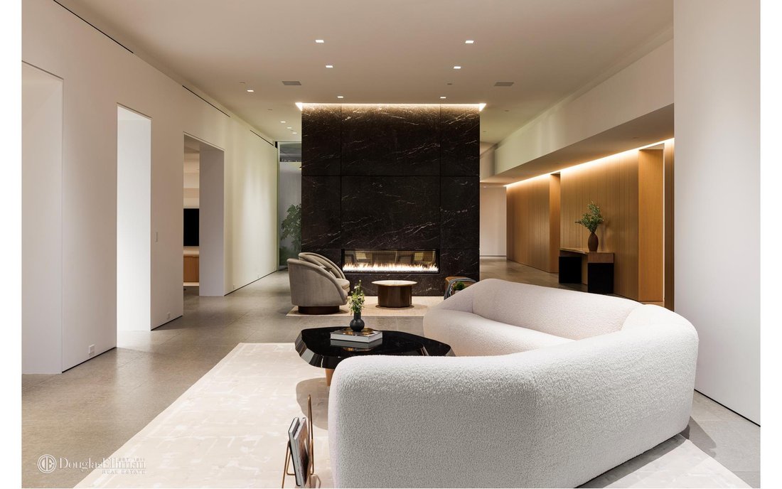 House Los Angeles In Los Angeles, California, United States For Sale