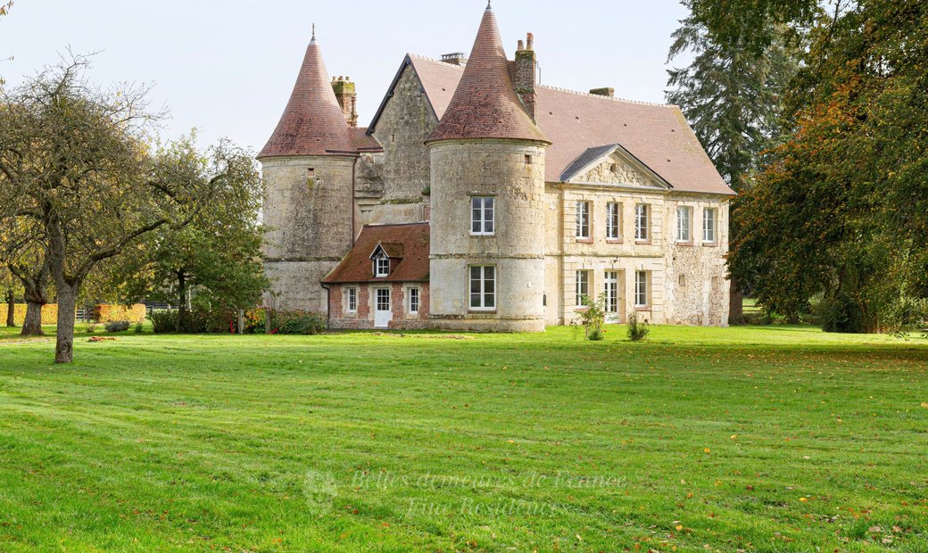 2h From Paris, In The Heart Of The Pays D’auge Area. A Listed 16th /18th Century Chateau Set In Abou