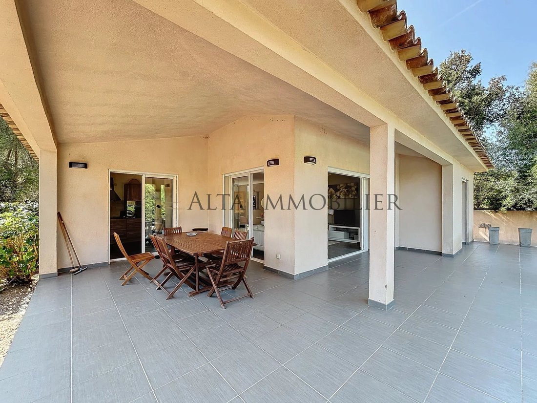 Villa in Porto-Vecchio, Corsica, France 3 - 15155140