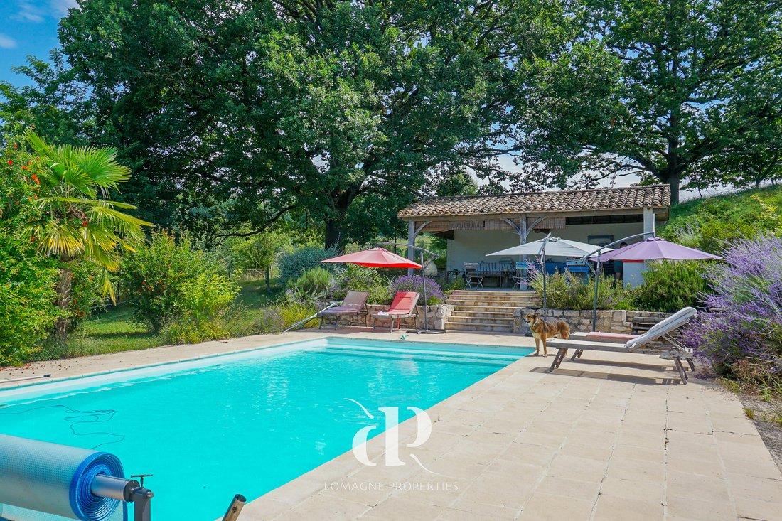Whispers of the 17th Century: A Quercy Castle’s Timeless Embrace