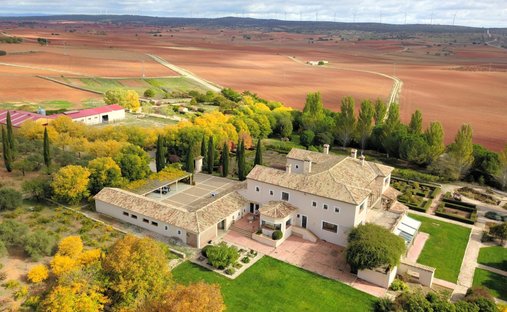 Maisons de campagne à Campillo de Altobuey, Castille-La Manche, Espagne 1