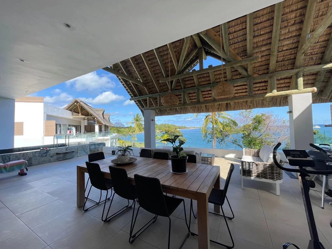 Apartment in Black River, Rivière Noire District, Mauritius 1 - 13047362