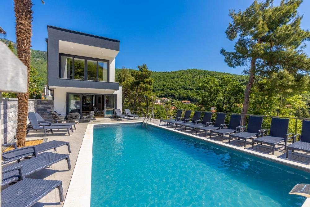 Villa in Opcina Moscenicka Draga, Primorje-Gorski Kotar County, Croatia 3 - 12325719