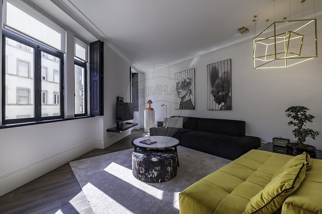 Apartment in Cedofeita, Santo Ildefonso, Se, Miragaia, Sao Nicolau e Vitoria, Porto District, Portugal 1 - 15157937