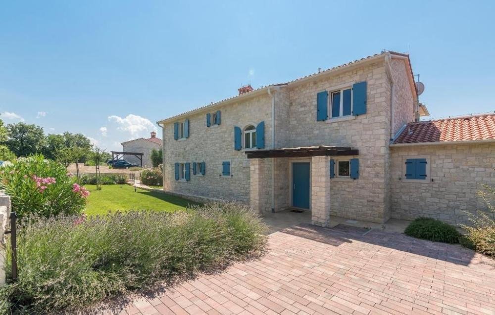 Villa in Višnjan, Istria County, Croatia 2 - 13296080