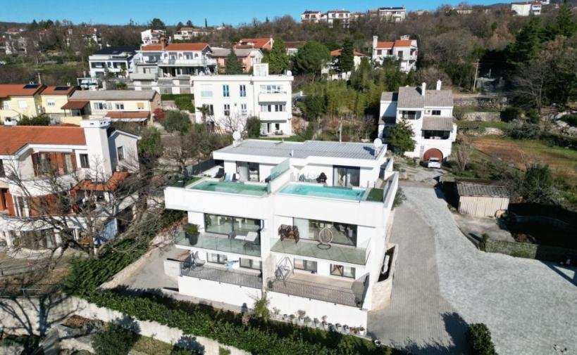 Villa in Grad Opatija, Primorje-Gorski Kotar County, Croatia 3 - 13882540
