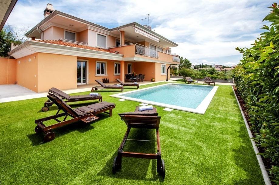 Villa in Rovinjsko Selo, Istria County, Croatia 4 - 12950832