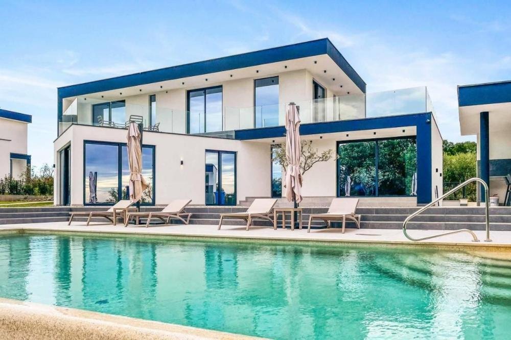 Villa in Kastelir, Istria County, Croatia 2 - 12179240