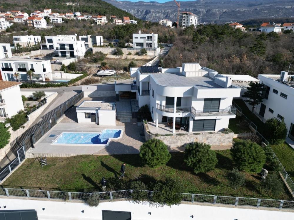 Villa in Grad Crikvenica, Primorje-Gorski Kotar County, Croatia 2 - 13882587