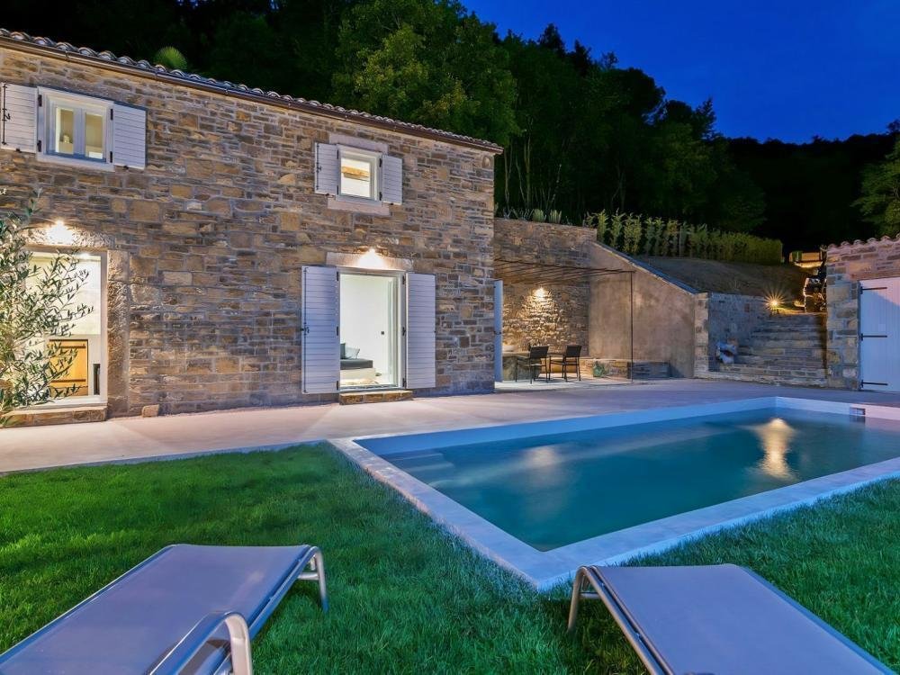 Villa in Oprtalj, Istria County, Croatia 2 - 12765421