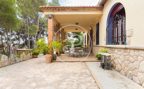 Villa in Bunol, Valencian Community, Spain 1