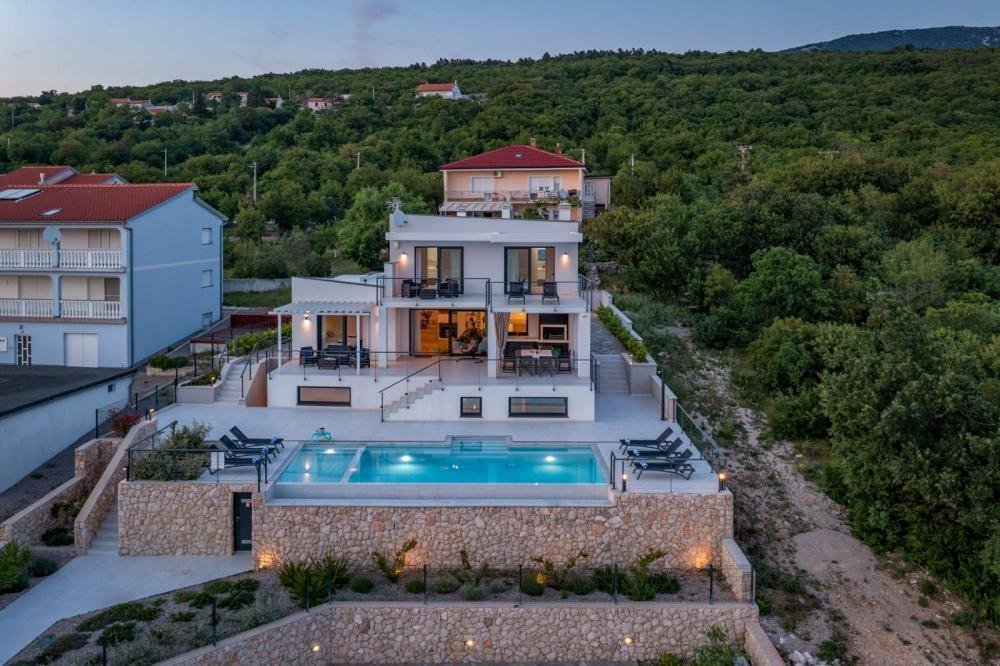 Villa in Grad Kraljevica, Primorje-Gorski Kotar County, Croatia 3 - 12134065