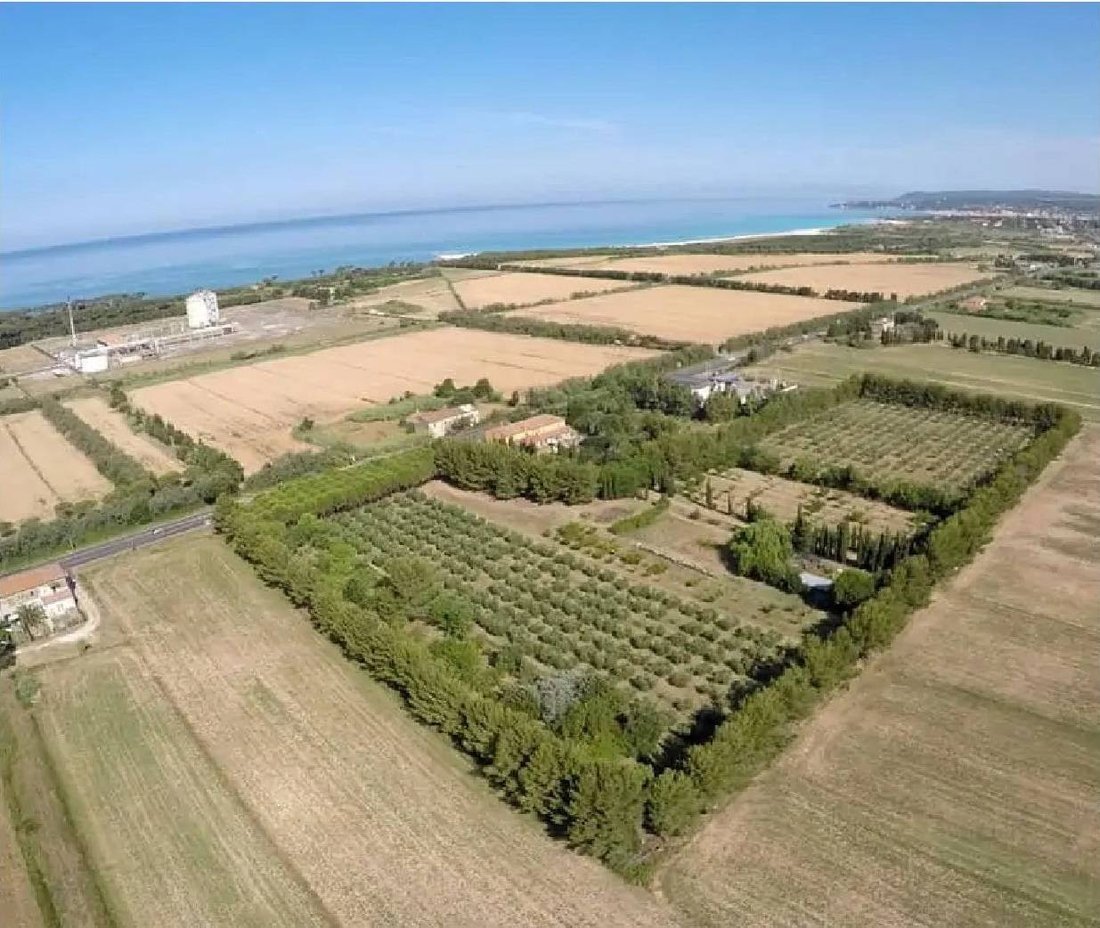 Country House in Vada, Rosignano Marittimo, Tuscany 1 - 15159078