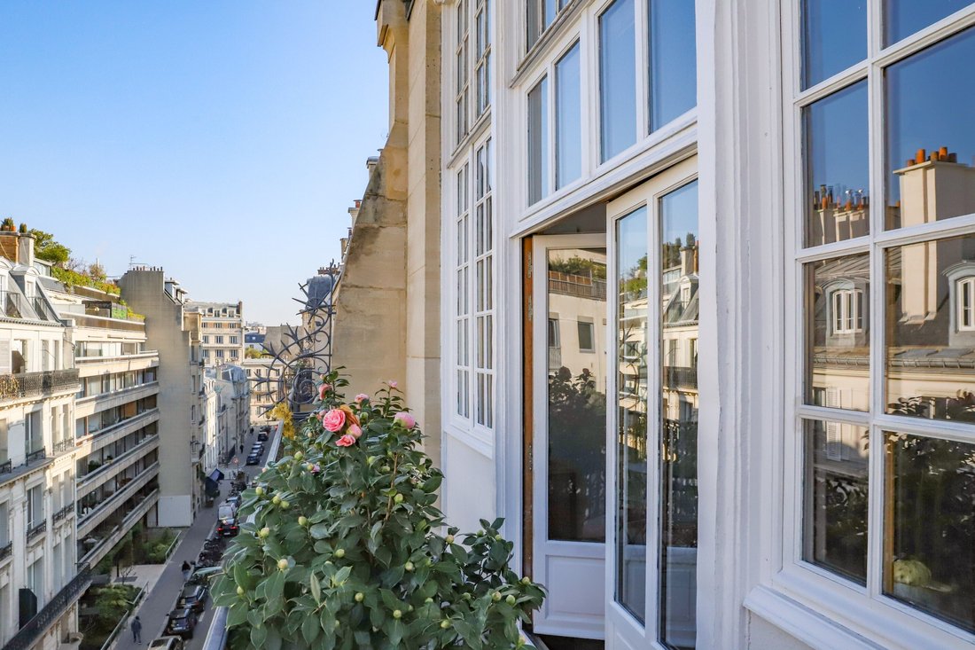 Apartment in Cambronne-Garibaldi, Paris 15e Arrondissement, Paris 5 - 15155316
