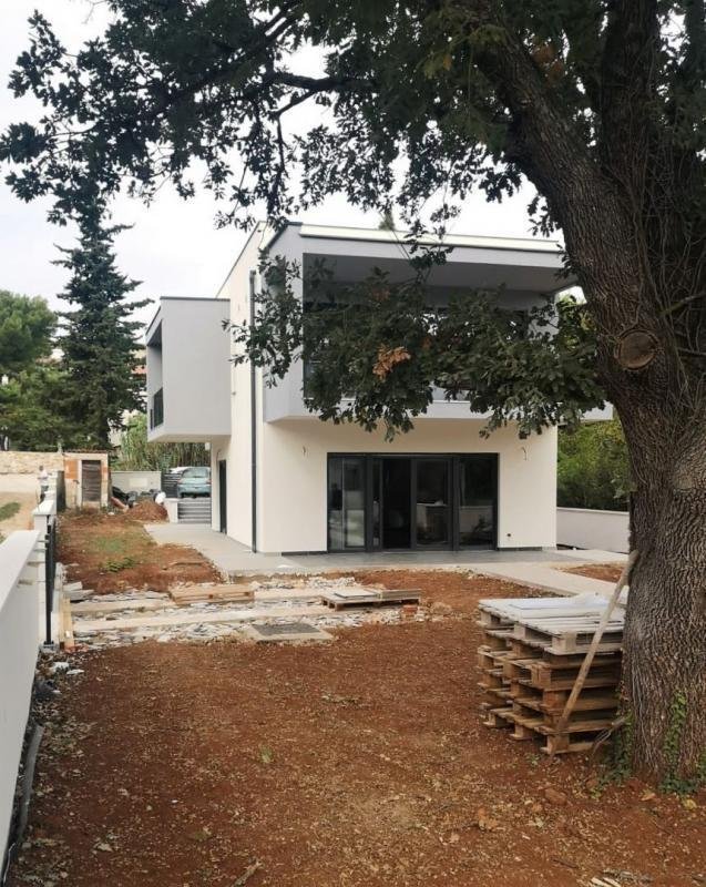 Villa in Medulin, Istria County, Croatia 2 - 12936781