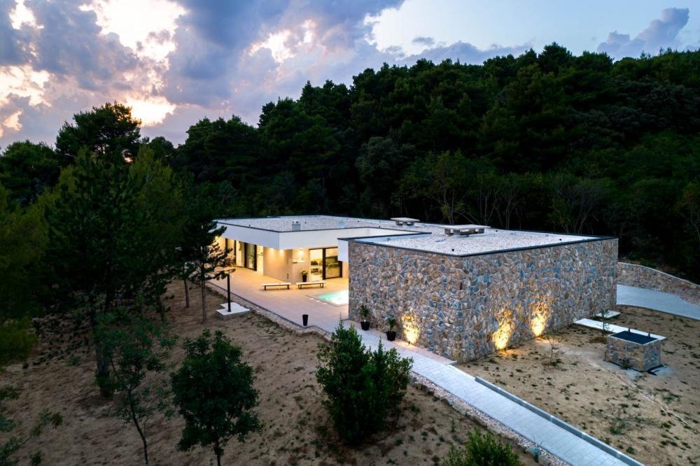 Villa in Kampor, Primorje-Gorski Kotar County, Croatia 2 - 13410567