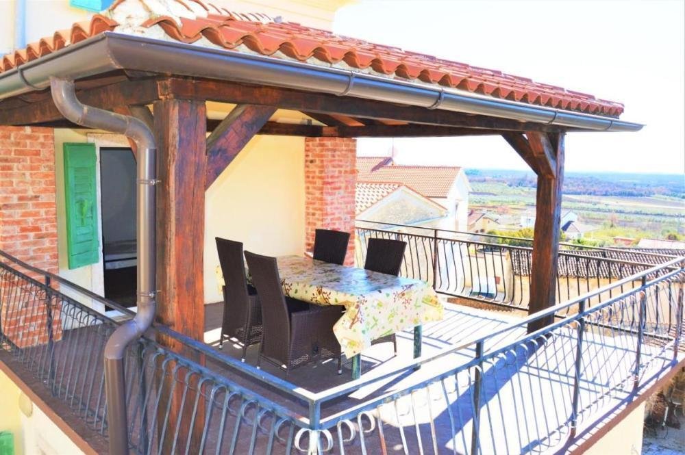Villa in Višnjan, Istria County, Croatia 2 - 12370975