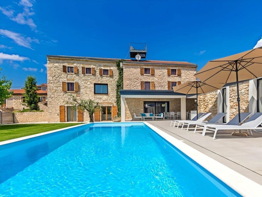 Villa in Brtonigla, Istria County, Croatia 3 - 14192571