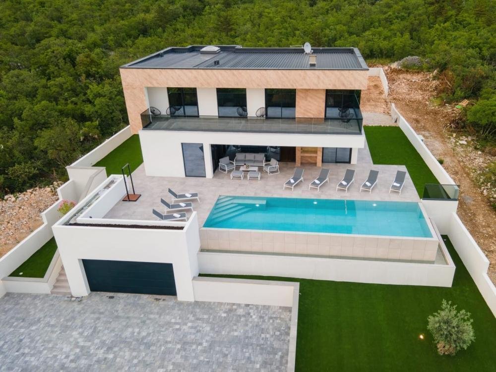 Villa in Grad Crikvenica, Primorje-Gorski Kotar County, Croatia 4 - 13882529