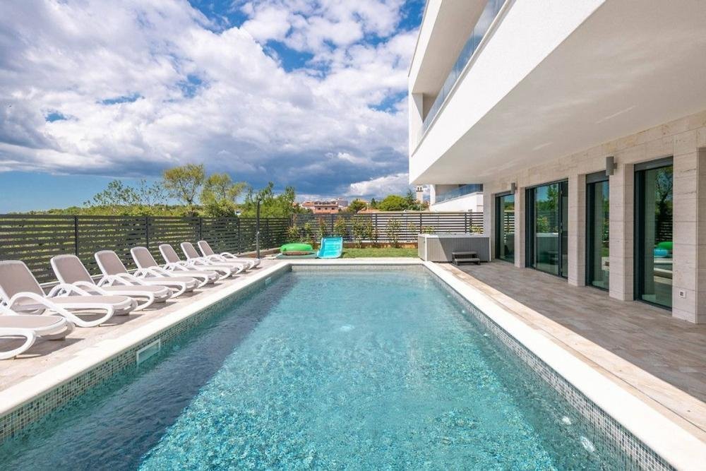 Villa in Premantura, Istria County, Croatia 4 - 12134038